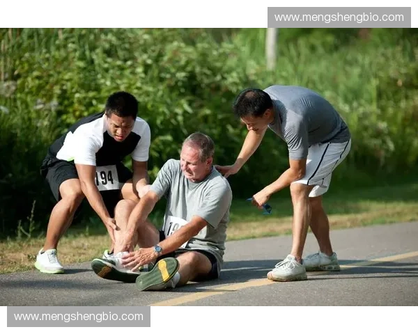 运动绷带的多功能应用与使用技巧解析助你提高运动表现与预防伤害