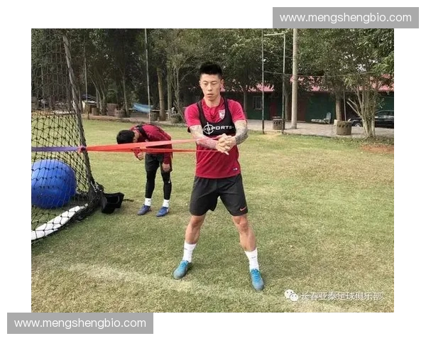 如何选择与打造专业体能教练培养方案提升运动员竞技水平和健康管理 如何选择与打造专业体能教练培养方案提升运动员竞技水平和健康管理